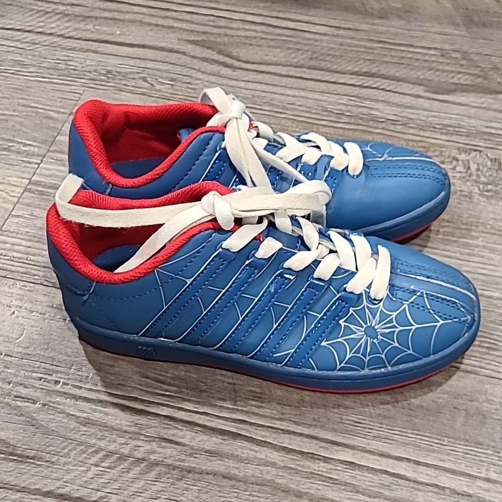 K-Swiss Spiderman Web Sneaker Size 3